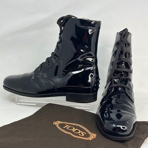 Women’s Tods Sz 38.5 US 8 Black Patent Leather Lace Up Ankle Boots